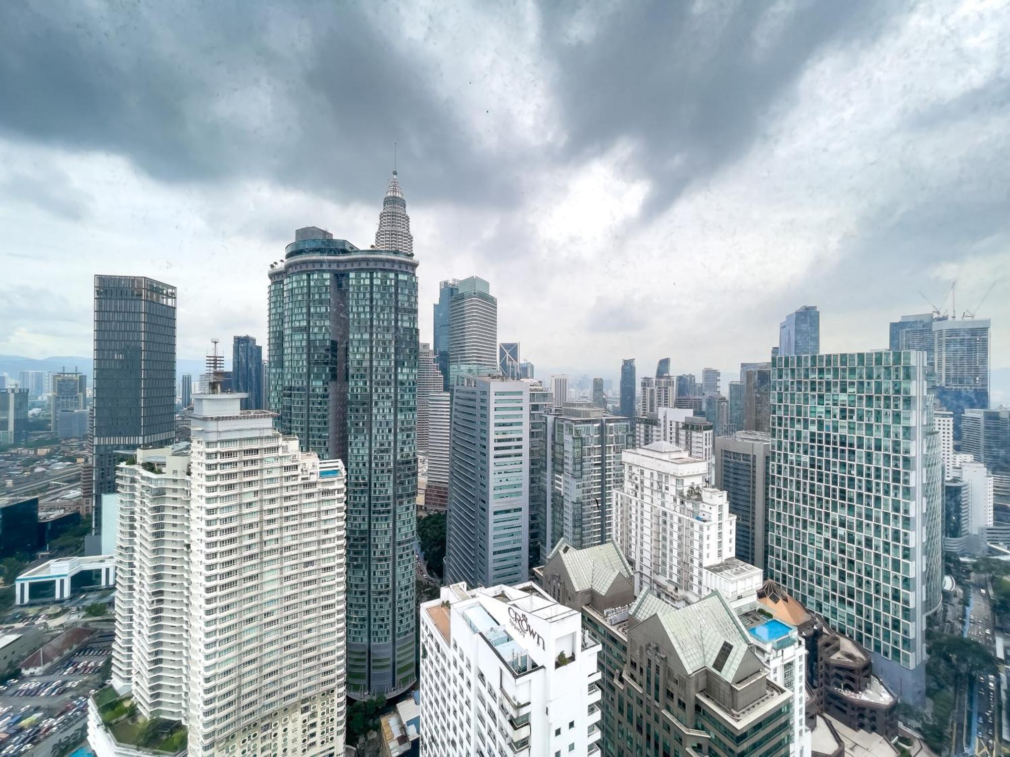 Vortex Suites Klcc By Blacknest Kuala Lumpur Exterior photo